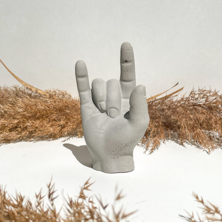 KELSEY - Main rock en béton – Image 2