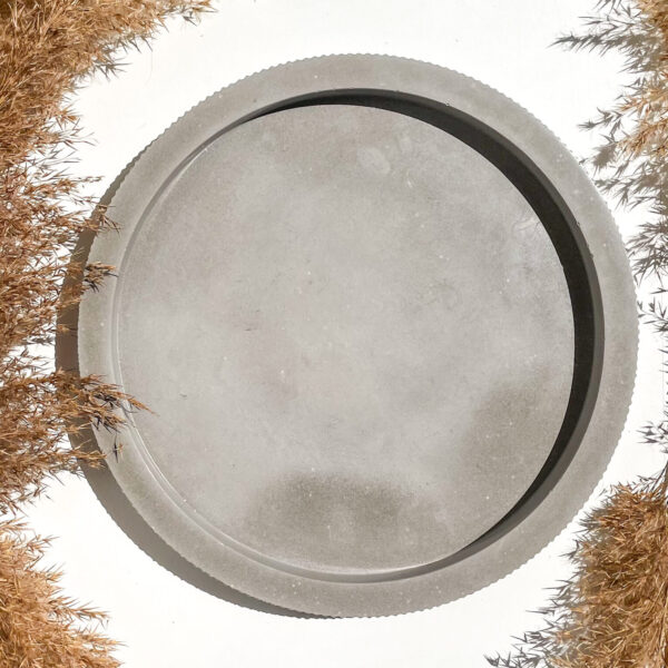 SPENCER - Plateau strié en béton – Image 3