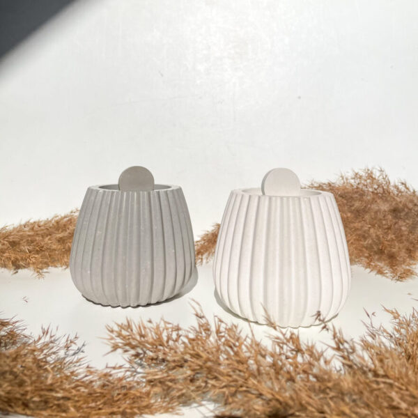 MARCEAU - Pot strié en béton – Image 3