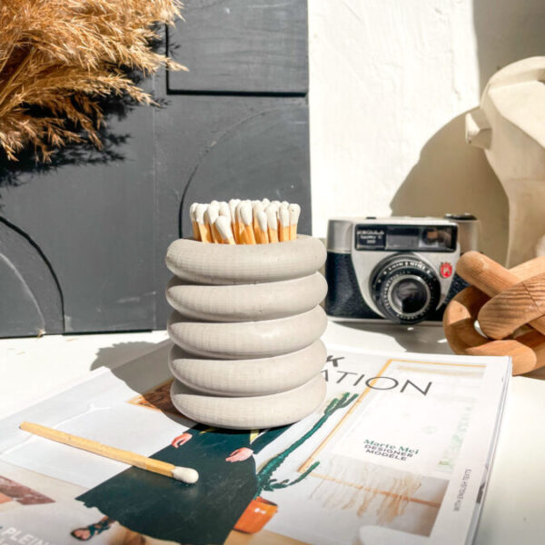 YSEULT - Pot en béton – Image 2