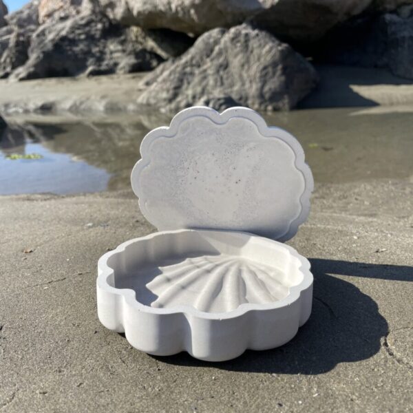 LANZAROTE -  Boîte coquillage en béton Blanc – Image 2